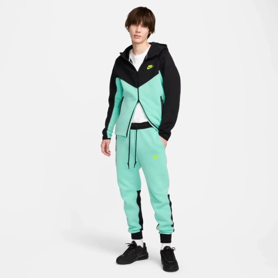Худые Nike Tech Fleece (черно-салатовое) HF4432-349 фото 7 — интернет-магазин Tapok