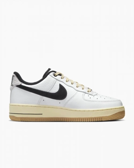 Кроссовки женские Nike Air Force 1 &#39;07 Black and Summit White DR0148-101 36.5 DR0148-101 фото 5 — интернет-магазин Tapok