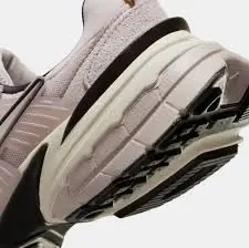 Кроссовки женские Nike V2K FN6703-001 38.5 FN6703-001 фото 2 — интернет-магазин Tapok