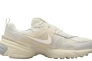 Кросівки жіночі Nike V2k Run "Pale Ivory" (HQ1512-110) Фото 3