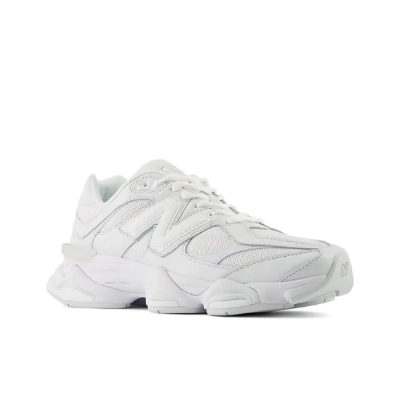 Кроссовки женские New Balance 9060 Triple White (U9060NRJ) фото 2 — интернет-магазин Tapok