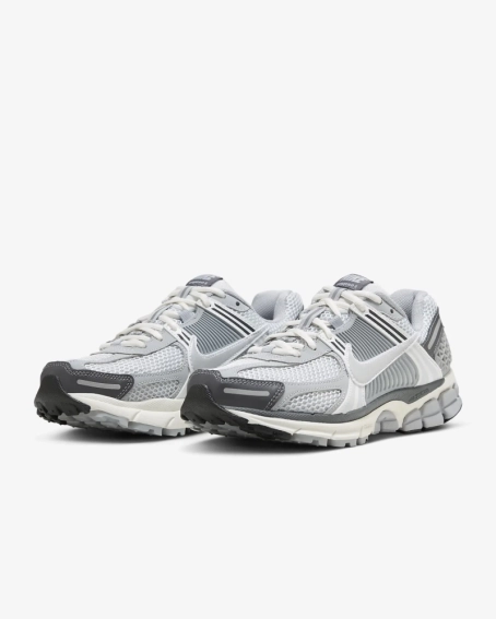 Кросівки чоловічі Nike Zoom Vomero 5 (FD9919-001) фото 1 — інтернет-магазин Tapok