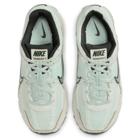 Кроссовки женские Nike Zoom Vomero 5 (FN6742-001) фото 2 — интернет-магазин Tapok
