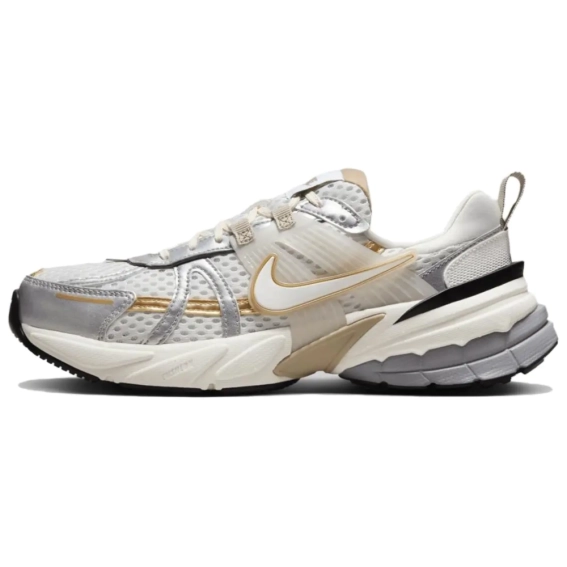 Кросівки жіночі Nike V2k Run (HJ7245-100) фото 1 — інтернет-магазин Tapok