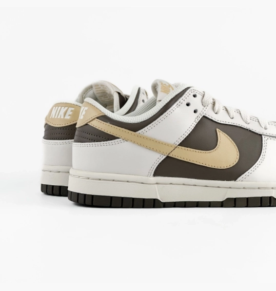 Кроссовки женские Nike Dunk Low Phantom Sesame Beige/Brown HM9655-001 фото 2 — интернет-магазин Tapok