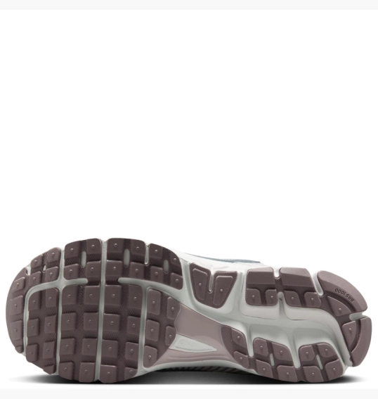 Кросівки жіночі Nike Zoom Vomero 5 White HV6417-001 фото 3 — інтернет-магазин Tapok