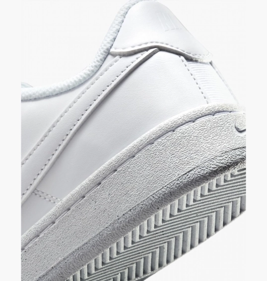 Кроссовки женские Nike Court Royale 2 White Dh3159-100 фото 9 — интернет-магазин Tapok