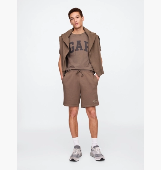Шорти чоловічі Gap Logo Shorts Brown 735029011 фото 4 — інтернет-магазин Tapok