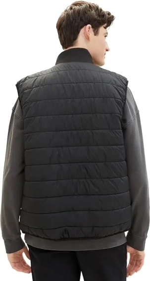 Безрукавка Denim Herren Weste 1038924-29999 Tom Tailor L Чорний 1038924-29999 фото 2 — інтернет-магазин Tapok