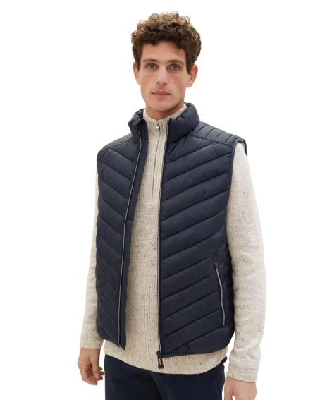 Безрукавка MEN&#39;S LIGHTWEIGHT VEST 1038902-10668 Tom Tailor L Темно-синий 1038902-10668 фото 3 — интернет-магазин Tapok