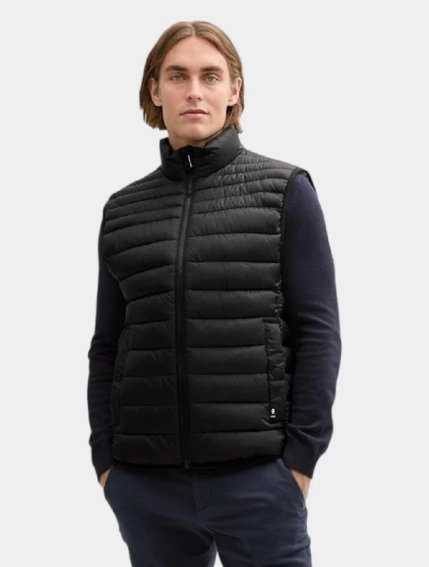 Безрукавка Men&#39;s Vest 1044085-29999 Tom Tailor L Черный 1044085-29999 фото 1 — интернет-магазин Tapok