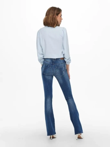 Джинсы ONLPAOLA LIFE HW FLARED AZG0007 NOOS 15219219-Medium Blue Denim ONLY L/32 Синий 15219219-Medium Blue Deni фото 2 — интернет-магазин Tapok