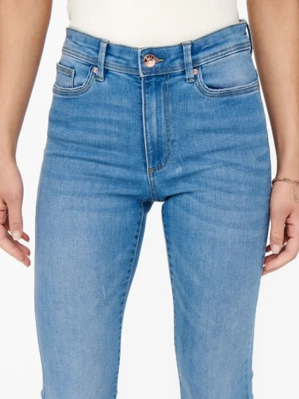 Джинсы ONLWAUW HW SK FLARE BJ759 NOOS 15228781-Light Medium Blue Denim ONLY L/32 Голубой 15228781-Light Medium Blu фото 3 — интернет-магазин Tapok