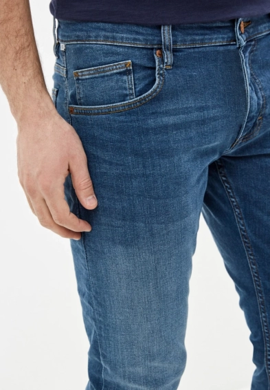 Джинси Trousers RICK SLIM FIT 520.11.899.26.180.2005800-56Z6 Q/S by s.Oliver 31/34 Синій 520.11.899.26.180.2005800 фото 3 — інтернет-магазин Tapok