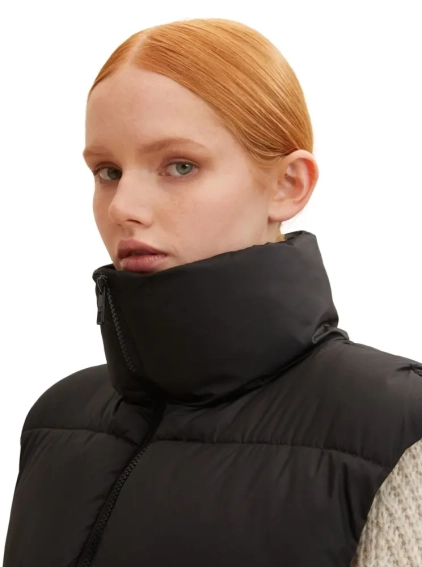 Жилетка belted puffer vest 1033562-14482 Tom Tailor L Черный 1033562-14482 фото 4 — интернет-магазин Tapok