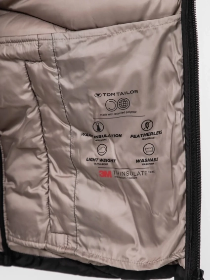 Жилетка lightweight vest 1031473-29999 Tom Tailor M Чорний 1031473-29999 фото 5 — інтернет-магазин Tapok