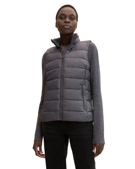 Жилетка ultra lightweight vest 1031311-15417 Tom Tailor XS Темно-сірий 1031311-15417 фото 1 — інтернет-магазин Tapok
