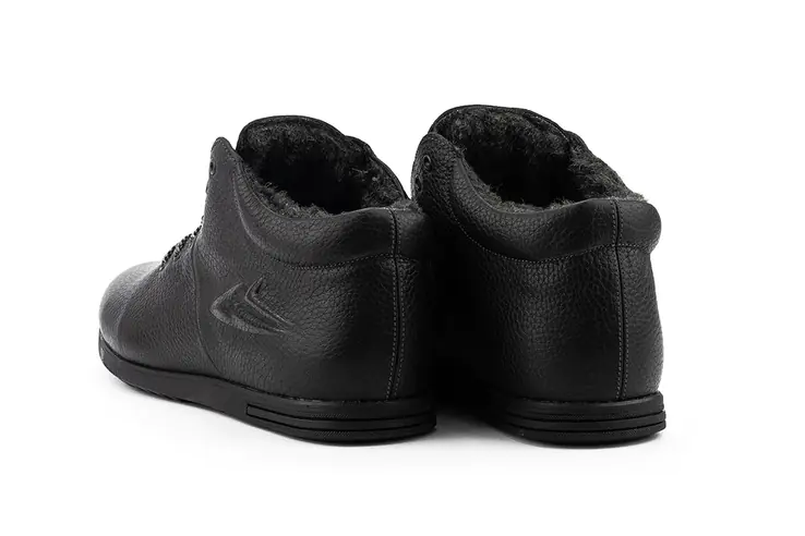 Мужские ботинки кожаные зимние черные Milord Olimp Тиснение фото 5 — интернет-магазин Tapok
