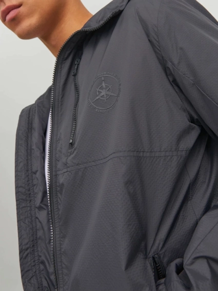 Куртка JCOFILO LIGHT JACKET SN 12228029-Black Jack&amp;Jones L Темно-серый 12228029-Black фото 3 — интернет-магазин Tapok