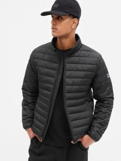 Куртка LIGHTWEIGHT LOGO PUFFER JACKET 724654-03 GAP M Черный 724654-03