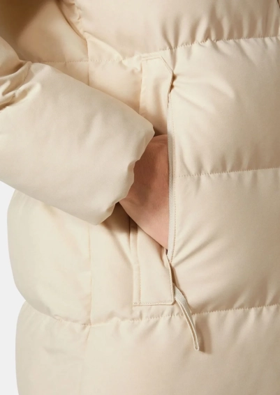 Парка W BLOSSOM PUFFY PARKA 53624-034 HELLY HANSEN L Кремовый 53624-034 фото 5 — интернет-магазин Tapok