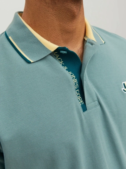 Поло JCOLOGAN POLO SS SS23 SN 12229382-Trellis Jack&amp;Jones M Голубой 12229382-Trellis фото 3 — интернет-магазин Tapok