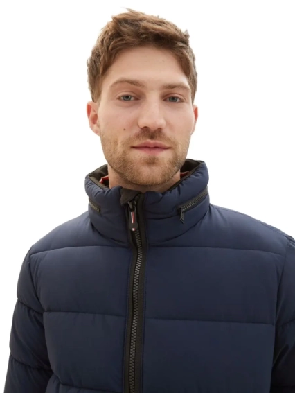 Пуховик Puffer jacket with hidden hood 1037336-10668 Tom Tailor L Темно-синий 1037336-10668 фото 4 — интернет-магазин Tapok