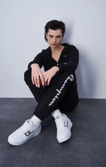 Толстовка hooded full zip sweatshirt 117115-KK001 Champion M Черный 117115-KK001 фото 3 — интернет-магазин Tapok