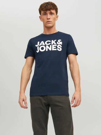 Футболка JJECORP LOGO TEE SS O-NECK NOOS 12151955-Navy Blazer-Detail:Play 4 Jack&Jones L Темно-синій 12151955-Navy Blazer-Deta фото 1 — інтернет-магазин Tapok