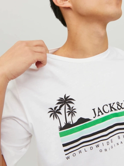 Футболка JORCODY SUMMER TEE SS CREW NECK 12235154-Bright White Jack&amp;Jones L Белый 12235154-Bright White фото 3 — интернет-магазин Tapok