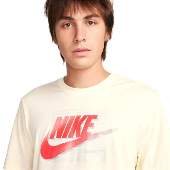 Футболка M NSW TEE 6MO FUTURA FQ7995-113 Nike M Бежевый FQ7995-113 фото 3 — интернет-магазин Tapok