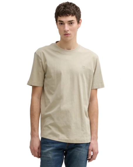 Футболка Men&#39;s Denim Slim Fit T-Shirt 1037655-35723 Tom Tailor L Бежевый 1037655-35723 фото 1 — интернет-магазин Tapok