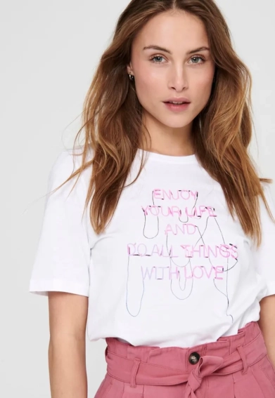 Футболка ONLCHLOE LIFE BOXY S/S BOX TOP JRS 15226026 Bright White ONLY S Белый 15226026BrightWhite фото 1 — интернет-магазин Tapok