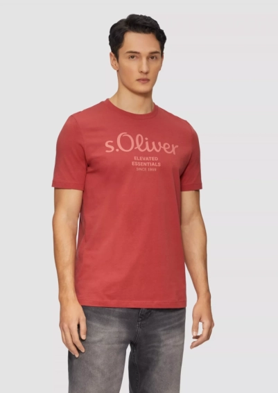 Футболка T-shirt à logo imprimé 2139909.35D1 s.Oliver L Красный 2139909.35D1 фото 1 — интернет-магазин Tapok