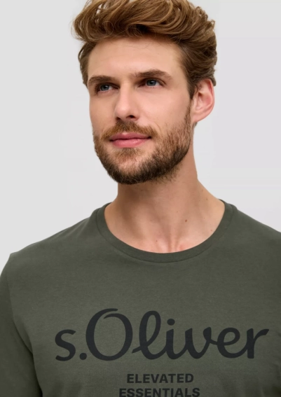 Футболка T-shirt à logo imprimé 2139909.79D1 s.Oliver L Хаки 2139909.79D1 фото 3 — интернет-магазин Tapok
