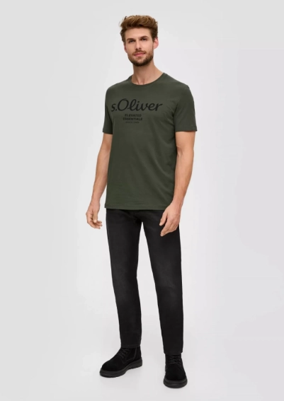 Футболка T-shirt à logo imprimé 2139909.79D1 s.Oliver L Хаки 2139909.79D1 фото 4 — интернет-магазин Tapok