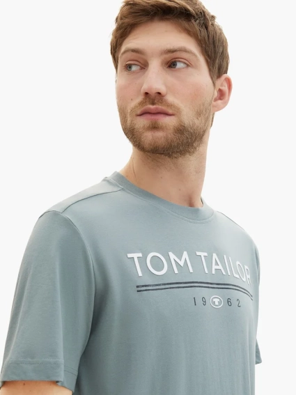 Футболка T-SHIRT WITH A LOGO PRIN 1040988-27475 Tom Tailor M Голубой 1040988-27475 фото 3 — интернет-магазин Tapok