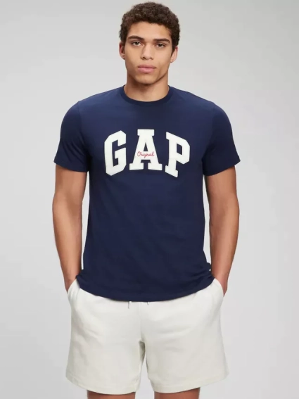 Футболка V-LOGO ORIG ARCH 471777-09 GAP L Темно-синий 471777-09 фото 1 — интернет-магазин Tapok
