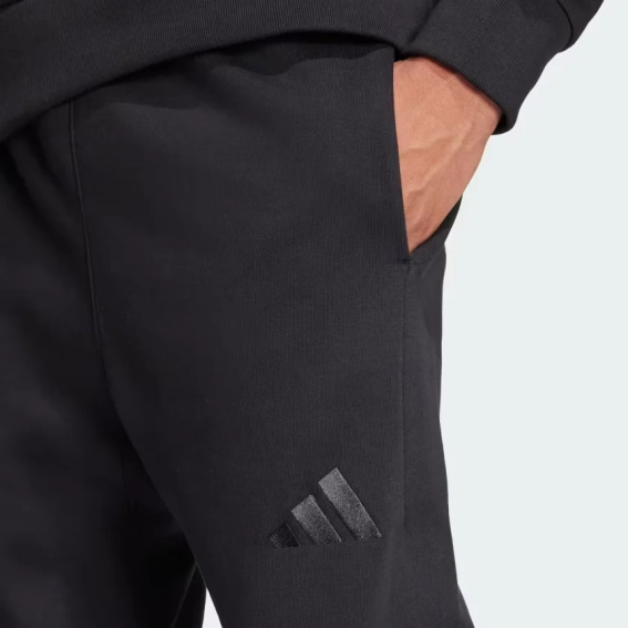 Штани M A SZN FL R PT IX1246 Adidas M Чорний IX1246 фото 3 — інтернет-магазин Tapok