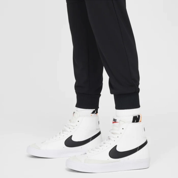 Брюки подростковые K NSW CLUB+ POLY JOGGER FZ4911-010 Nike S Черный FZ4911-010 фото 4 — интернет-магазин Tapok