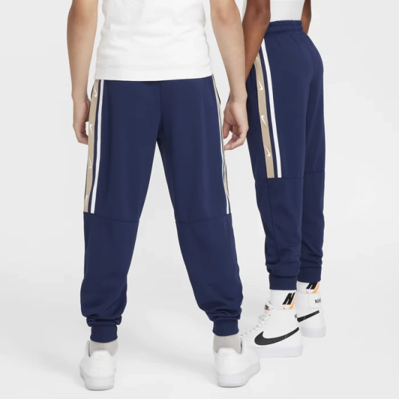 Брюки подростковые K NSW CLUB+ POLY JOGGER FZ4911-410 Nike FZ4911-410 фото 2 — интернет-магазин Tapok