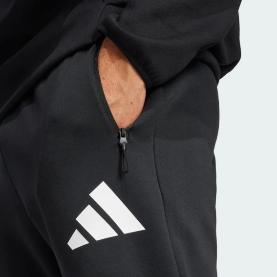 Брюки спортивные M ZNE PT JD5983 Adidas L Черный JD5983 фото 3 — интернет-магазин Tapok