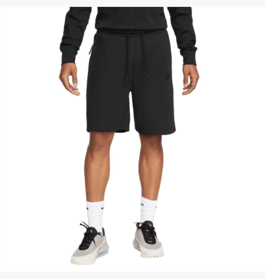 Мужские шорты Nike Sportswear Tech Fleece Black FB8171-010 фото 2 — интернет-магазин Tapok