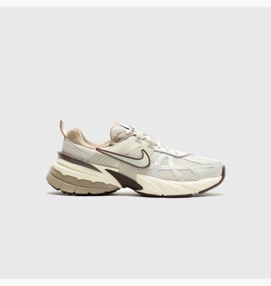 Кросівки жіночі Nike V2K Run Light Orewood Brown Beige FD0736-103 фото 2 — інтернет-магазин Tapok