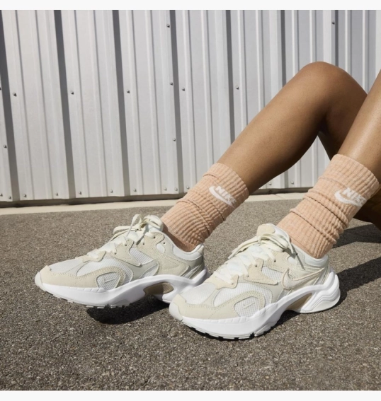 Кроссовки женские Nike Al8 Zapatillas Beige FJ3794-100 фото 3 — интернет-магазин Tapok
