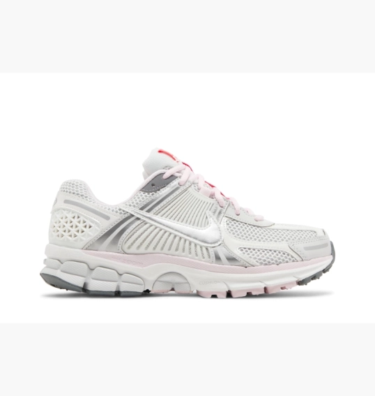 Кроссовки женские Nike Air Zoom Vomero 5 White FN3695-001 фото 2 — интернет-магазин Tapok