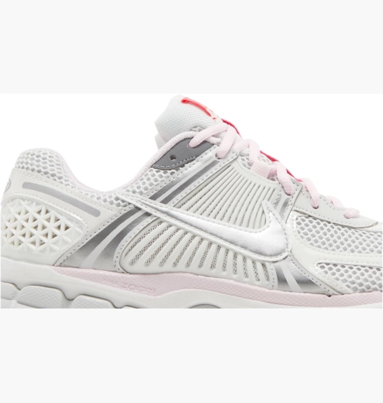 Кроссовки женские Nike Air Zoom Vomero 5 White FN3695-001 фото 3 — интернет-магазин Tapok