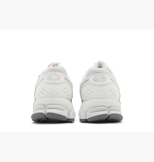Кроссовки женские Nike Air Zoom Vomero 5 White FN3695-001 фото 7 — интернет-магазин Tapok