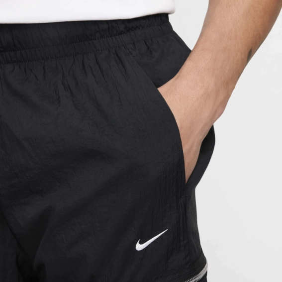 Брюки чоловічі Nike Dna Repel Woven (FN2904-010) фото 3 — інтернет-магазин Tapok