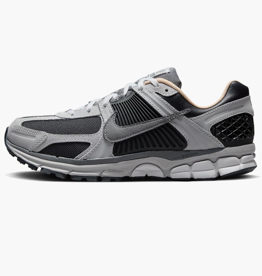 Кроссовки мужские Nike Zoom Vomero 5 Black/White HV5982-001 фото 1 — интернет-магазин Tapok